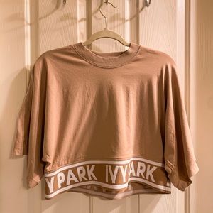 Ivy Park logo Top